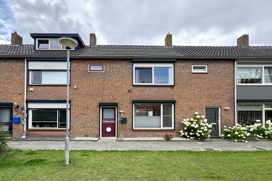 Photo 1 of Pieter de Hooghstraat 37