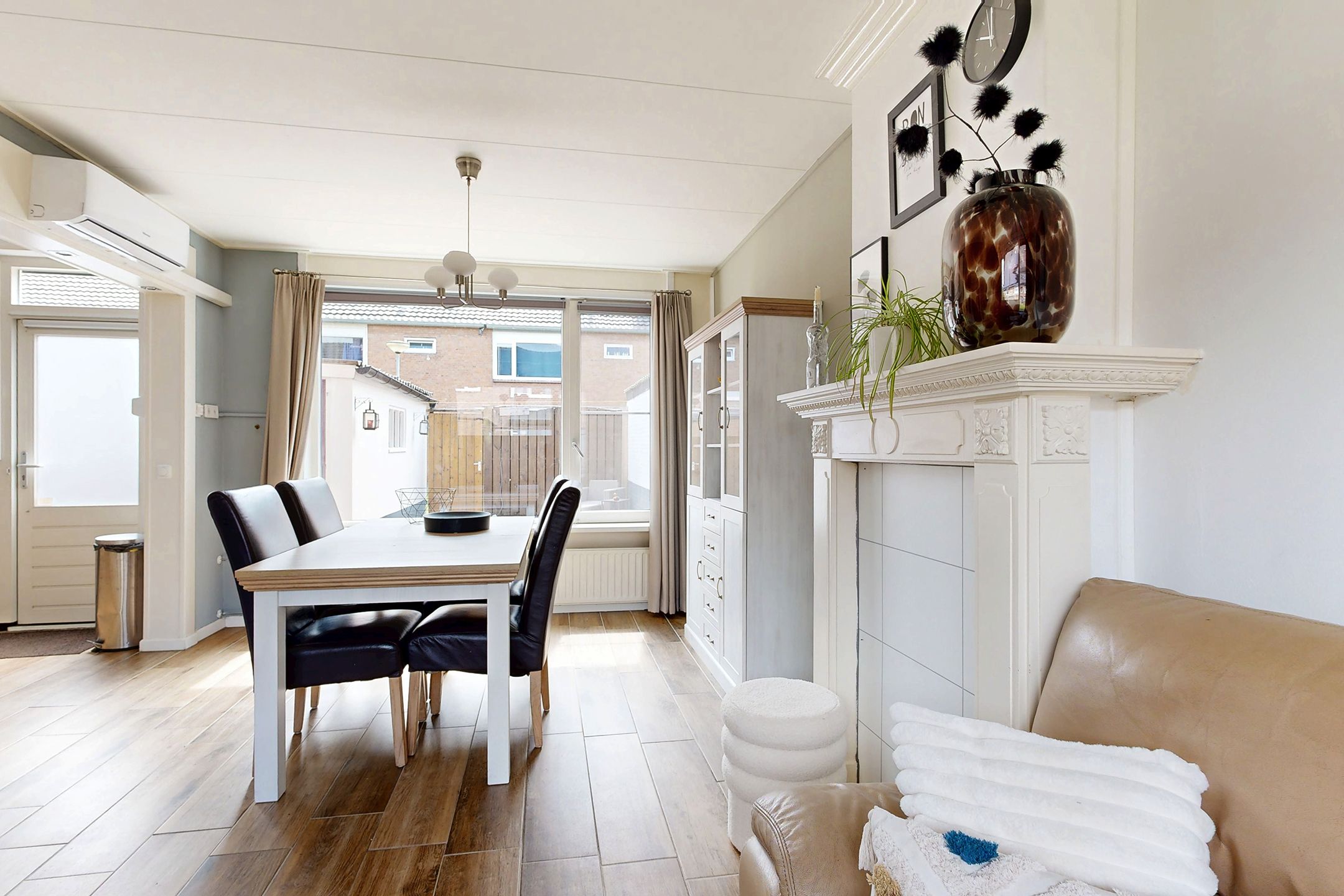 Photo 15 of Pieter de Hooghstraat 37