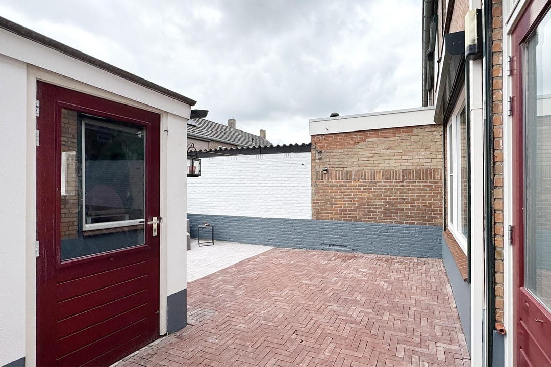 Photo 38 of Pieter de Hooghstraat 37