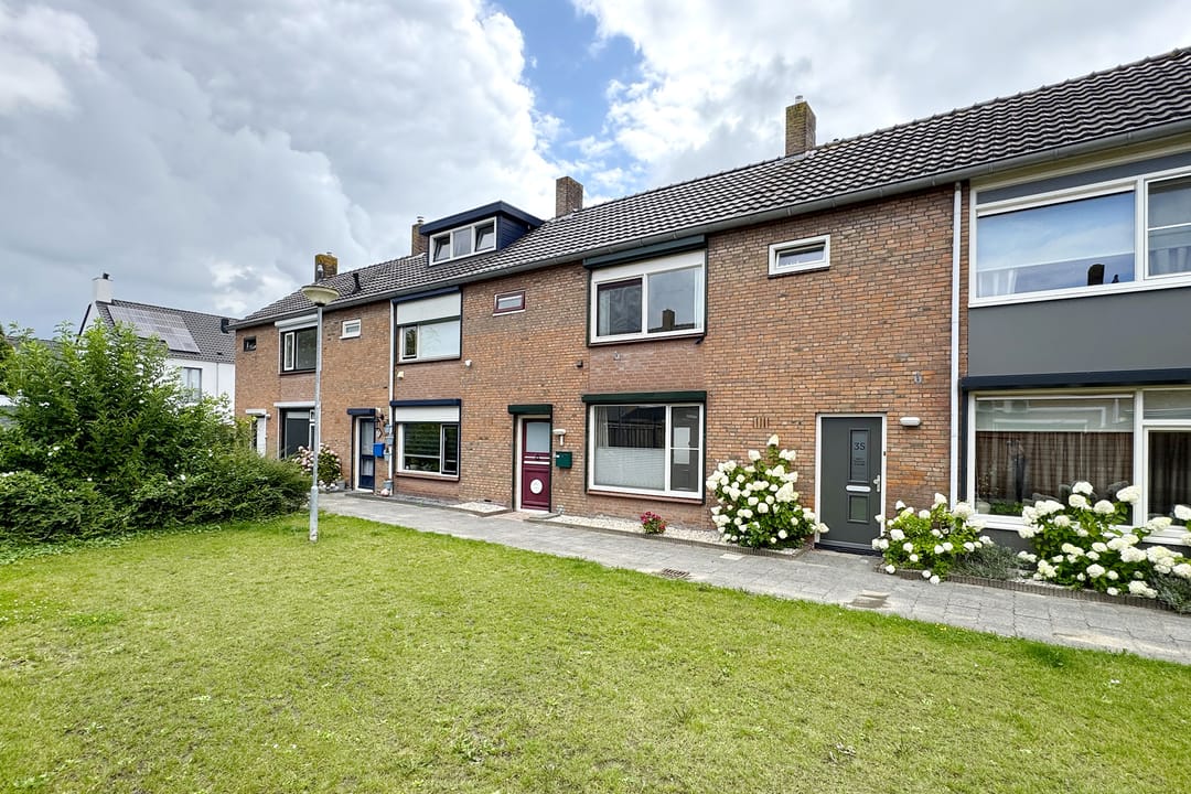 Photo 46 of Pieter de Hooghstraat 37