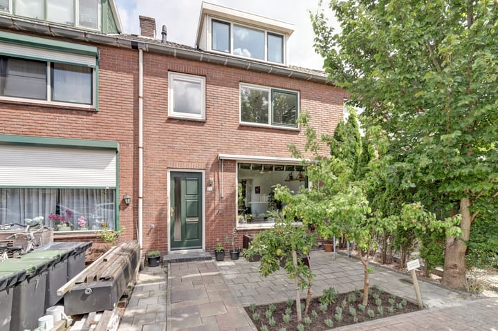 Foto 1 van De Ruyterweg 15