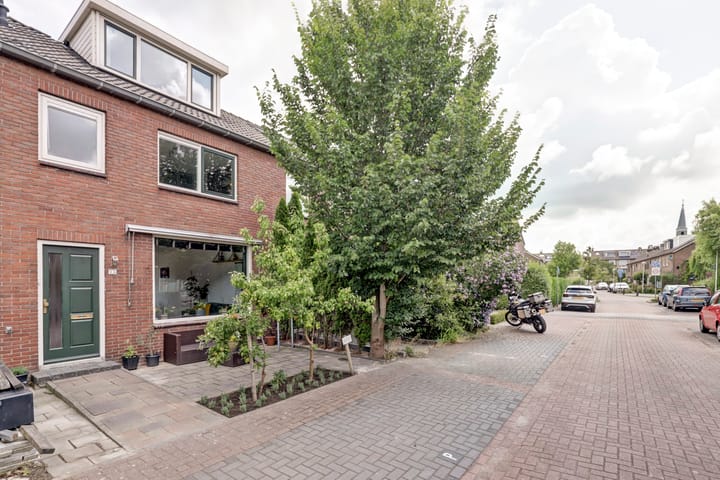 Foto 6 van De Ruyterweg 15