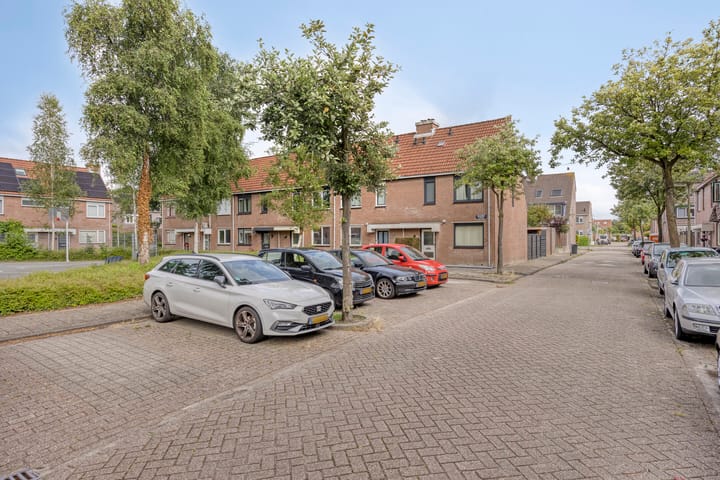 Foto 30 van Weegbreestraat 8