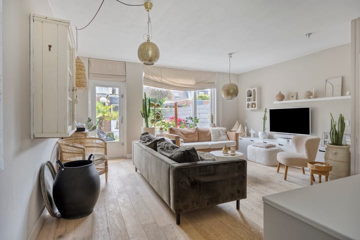 Foto 9 van Weegbreestraat 8