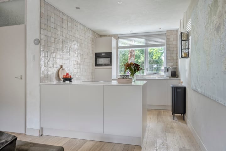 Foto 14 van Weegbreestraat 8