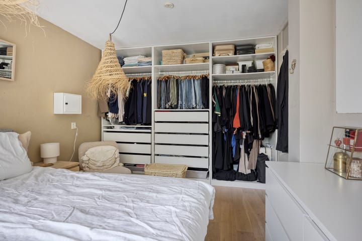 Foto 22 van Weegbreestraat 8