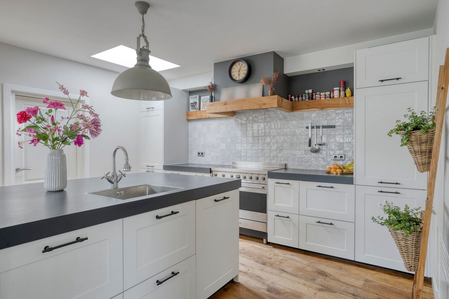 Photo 5 of Wilhelminastraat 50