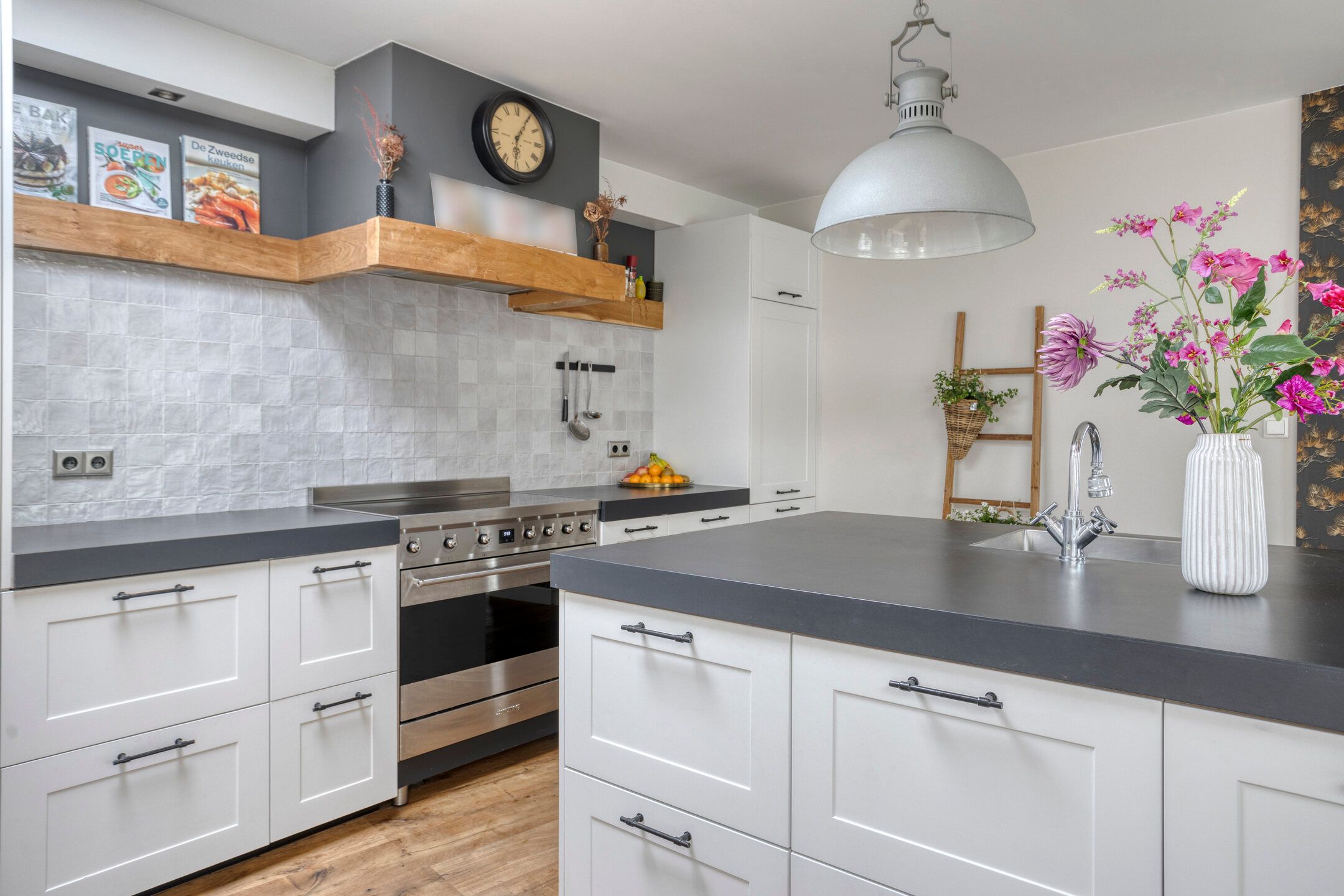 Photo 6 of Wilhelminastraat 50