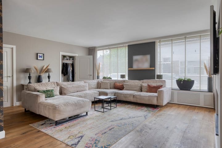 Photo 11 of Wilhelminastraat 50