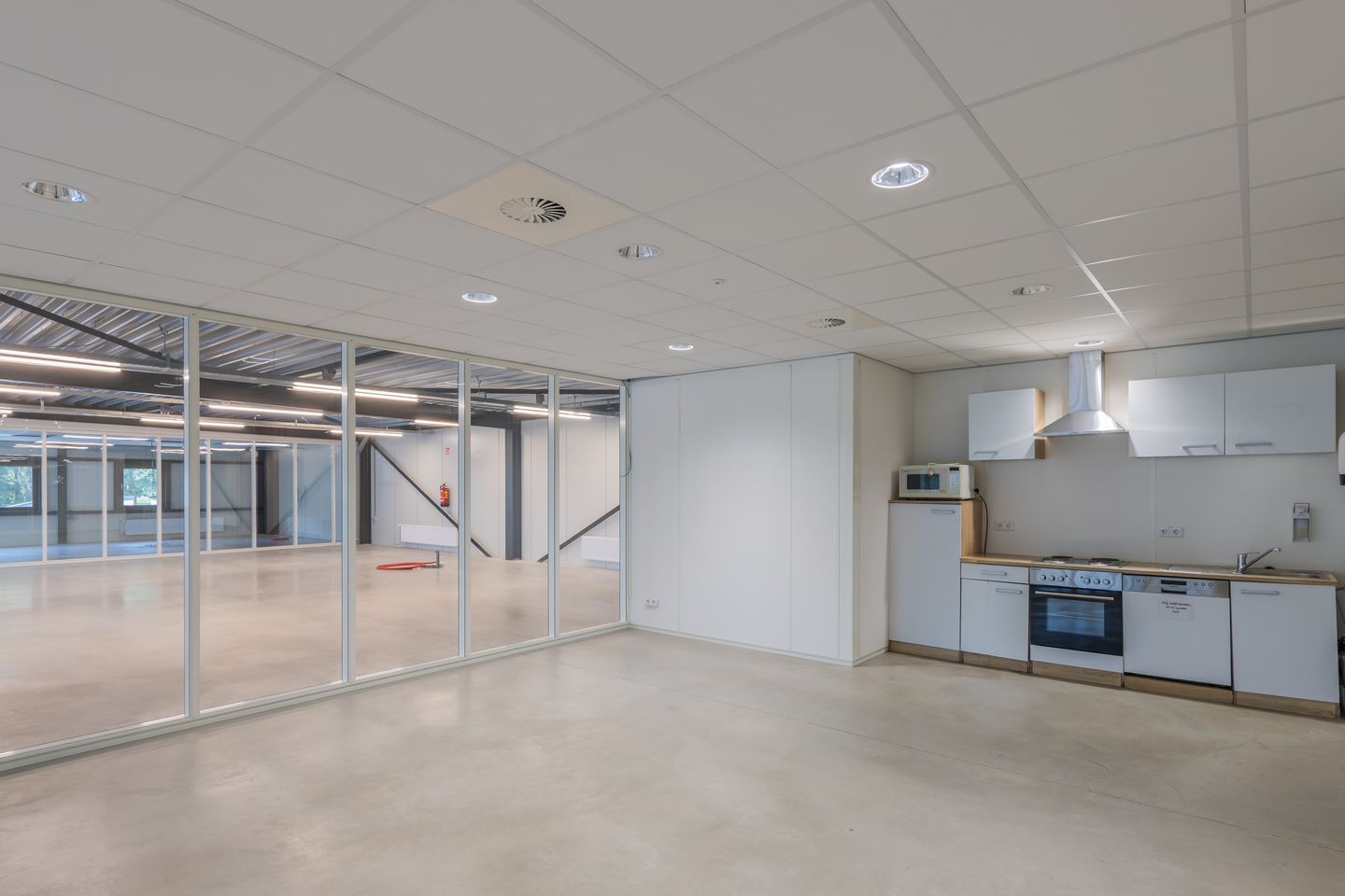 Bekijk foto 5 van Tijvoortsebaan 15