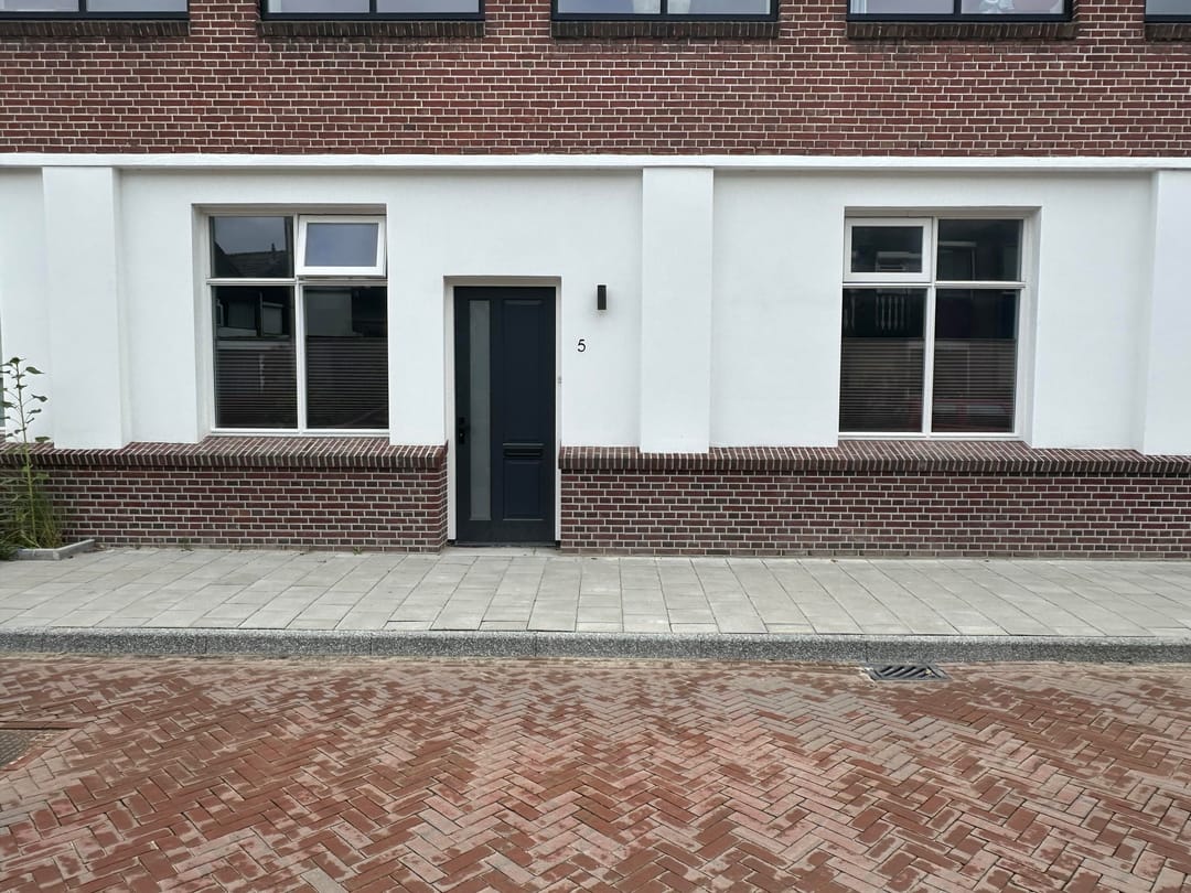 Photo 1 of Joan Coststraat 5