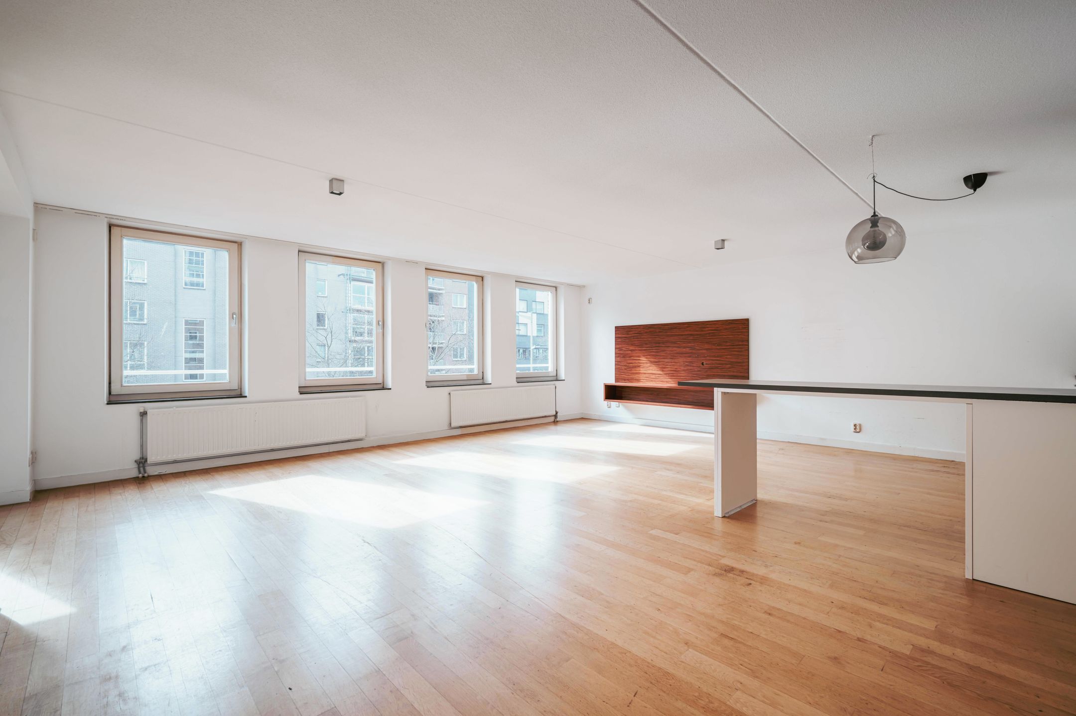 Photo 6 of Valkenburgerstraat 186-F