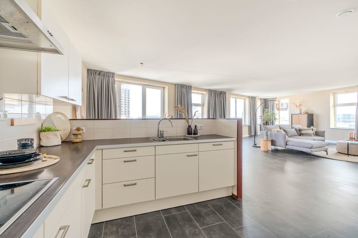 Foto 20 van Emmasingel 31-77