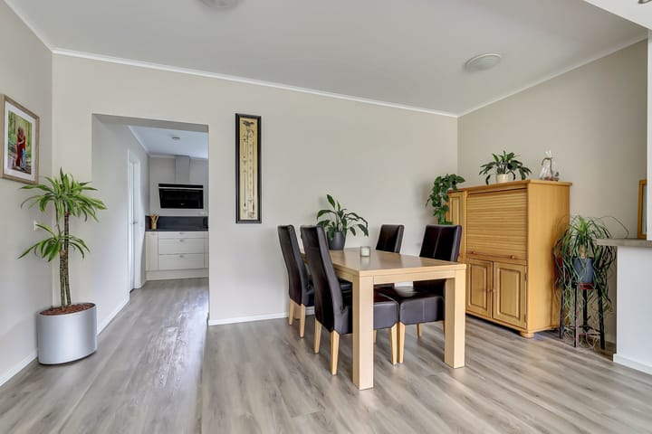 Photo 9 of Zeeasterstraat 11