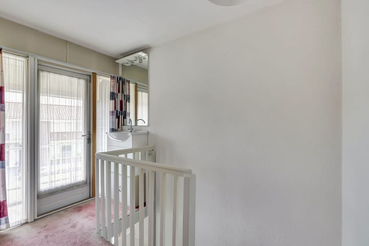 Photo 16 of Zeeasterstraat 11