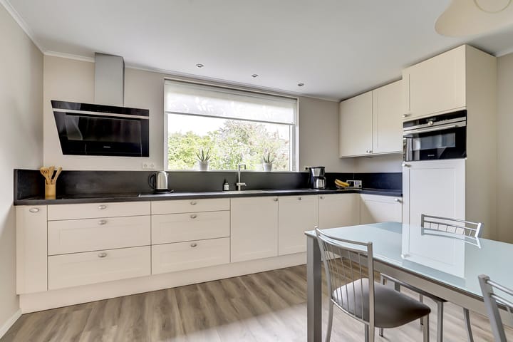 Photo 12 of Zeeasterstraat 11