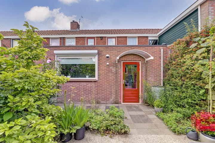 Photo 26 of Zeeasterstraat 11