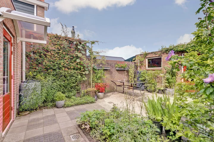 Photo 29 of Zeeasterstraat 11