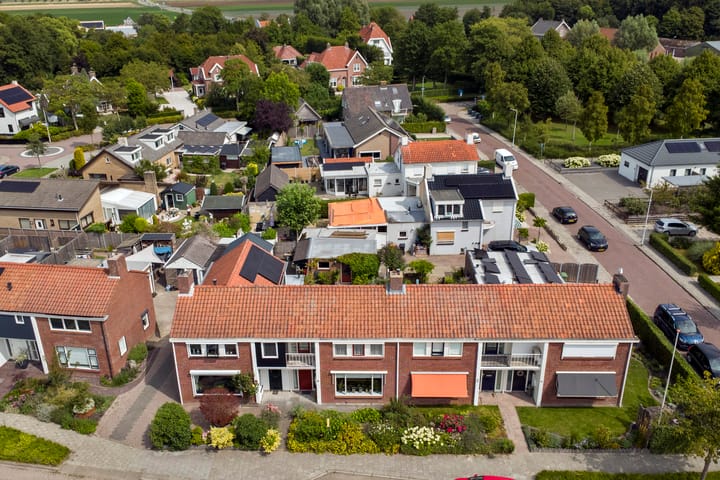 Photo 33 of Zeeasterstraat 11