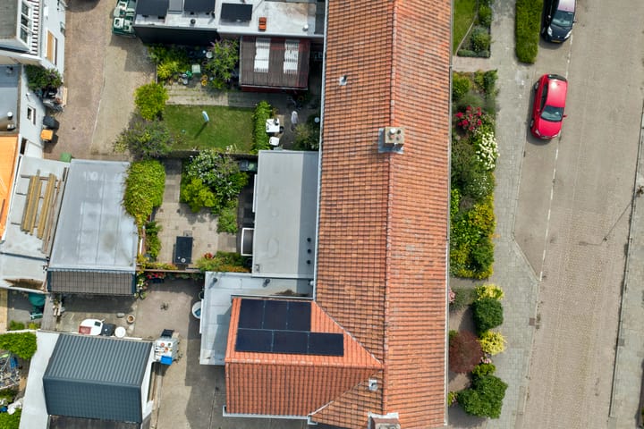 Photo 34 of Zeeasterstraat 11