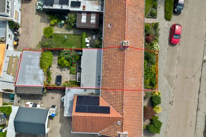 Photo 35 of Zeeasterstraat 11