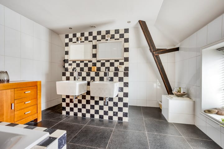 Foto 24 van Molenstraat 42