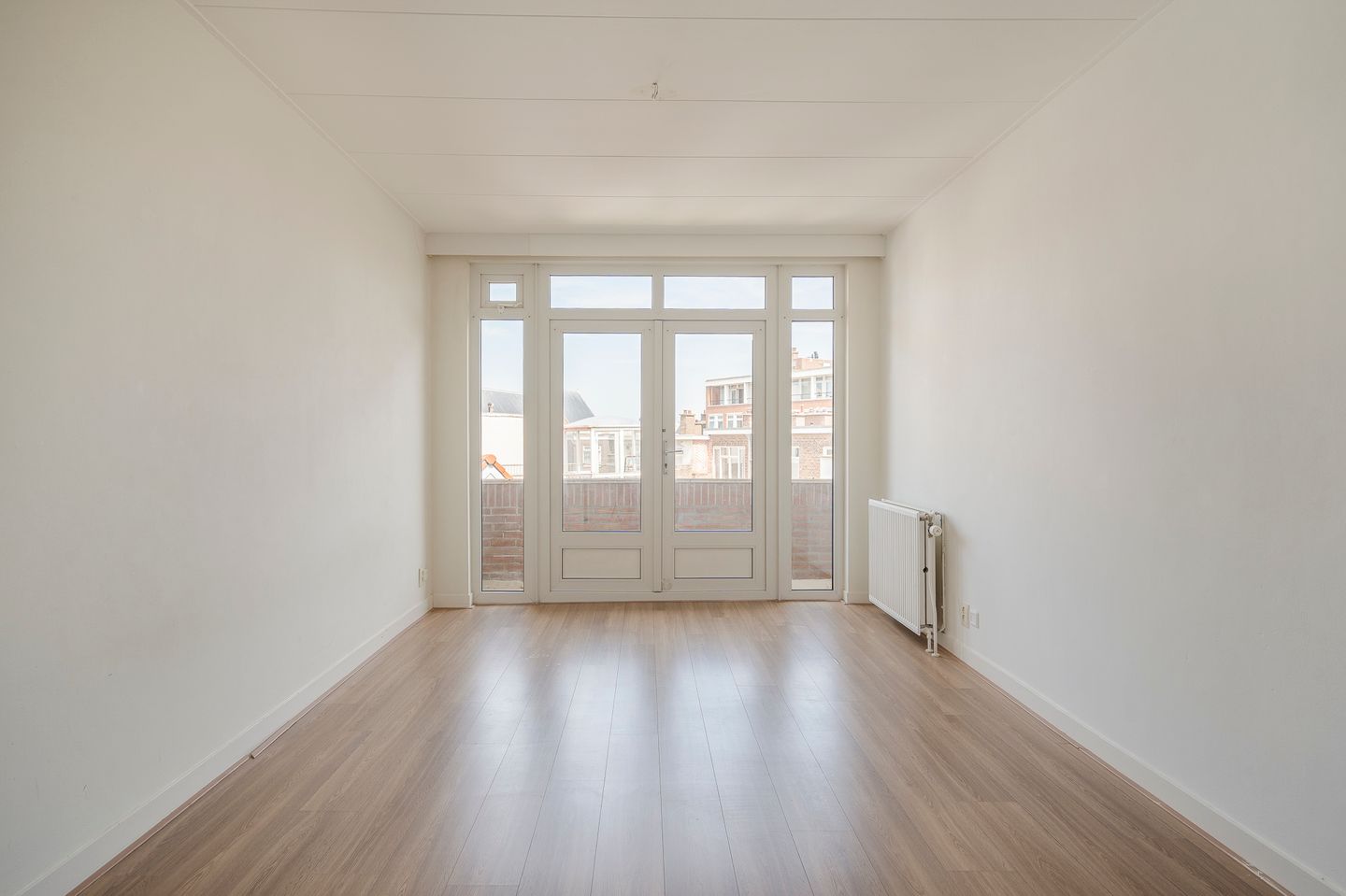 Photo 14 of Zeeruststraat 214