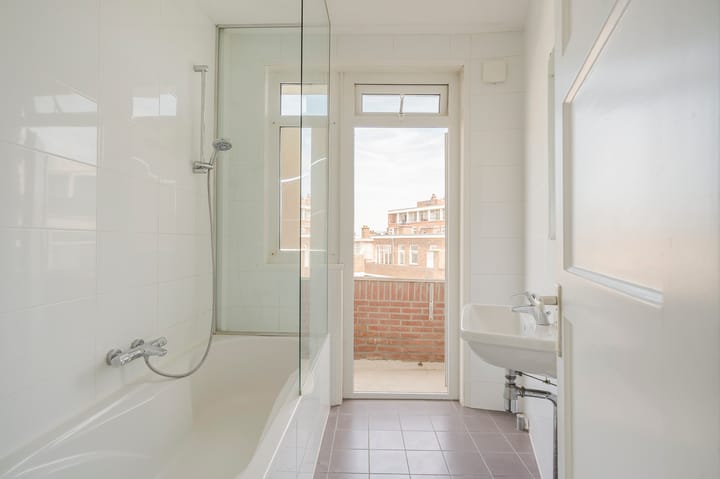 Foto 16 van Zeeruststraat 214