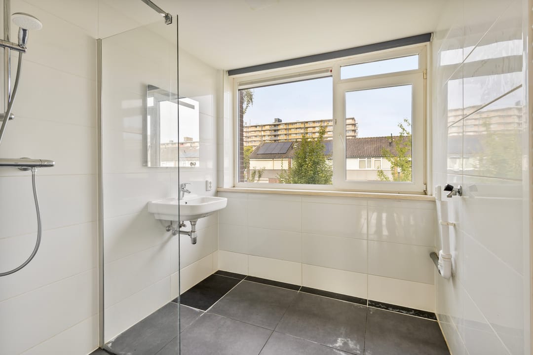 Foto 26 van Meerhoutstraat 8