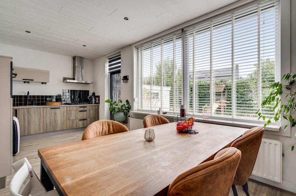 Foto 7 van Gouverneur Houbenstraat 21