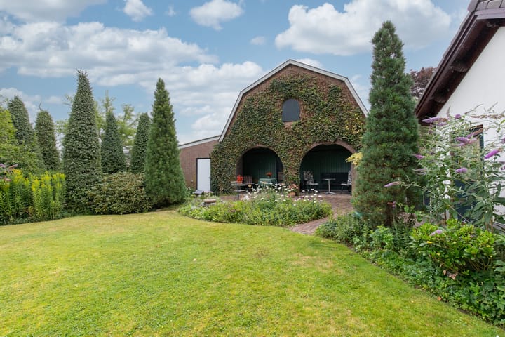 Foto 2 van Pastoor van Sonsbeeckstr 54