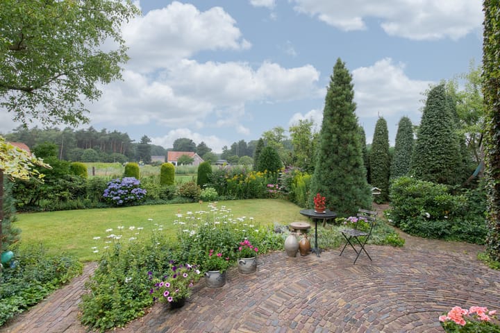 Foto 3 van Pastoor van Sonsbeeckstr 54