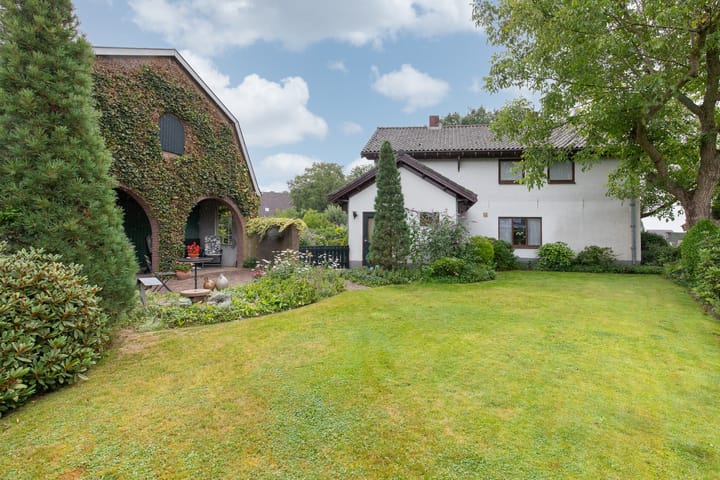 Foto 12 van Pastoor van Sonsbeeckstr 54