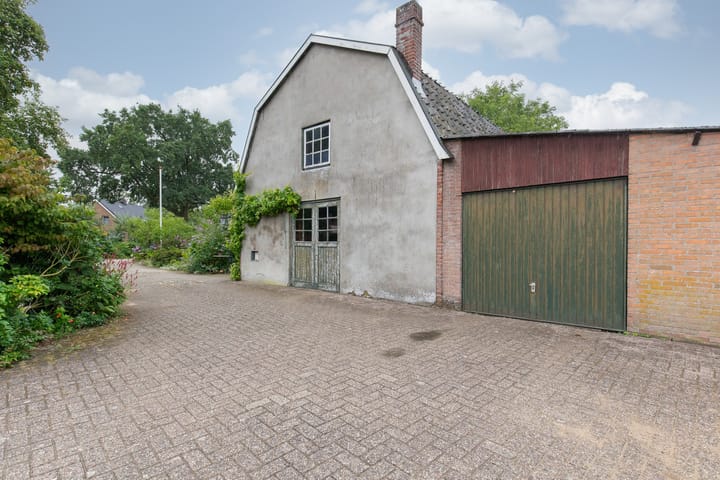 Foto 13 van Pastoor van Sonsbeeckstr 54