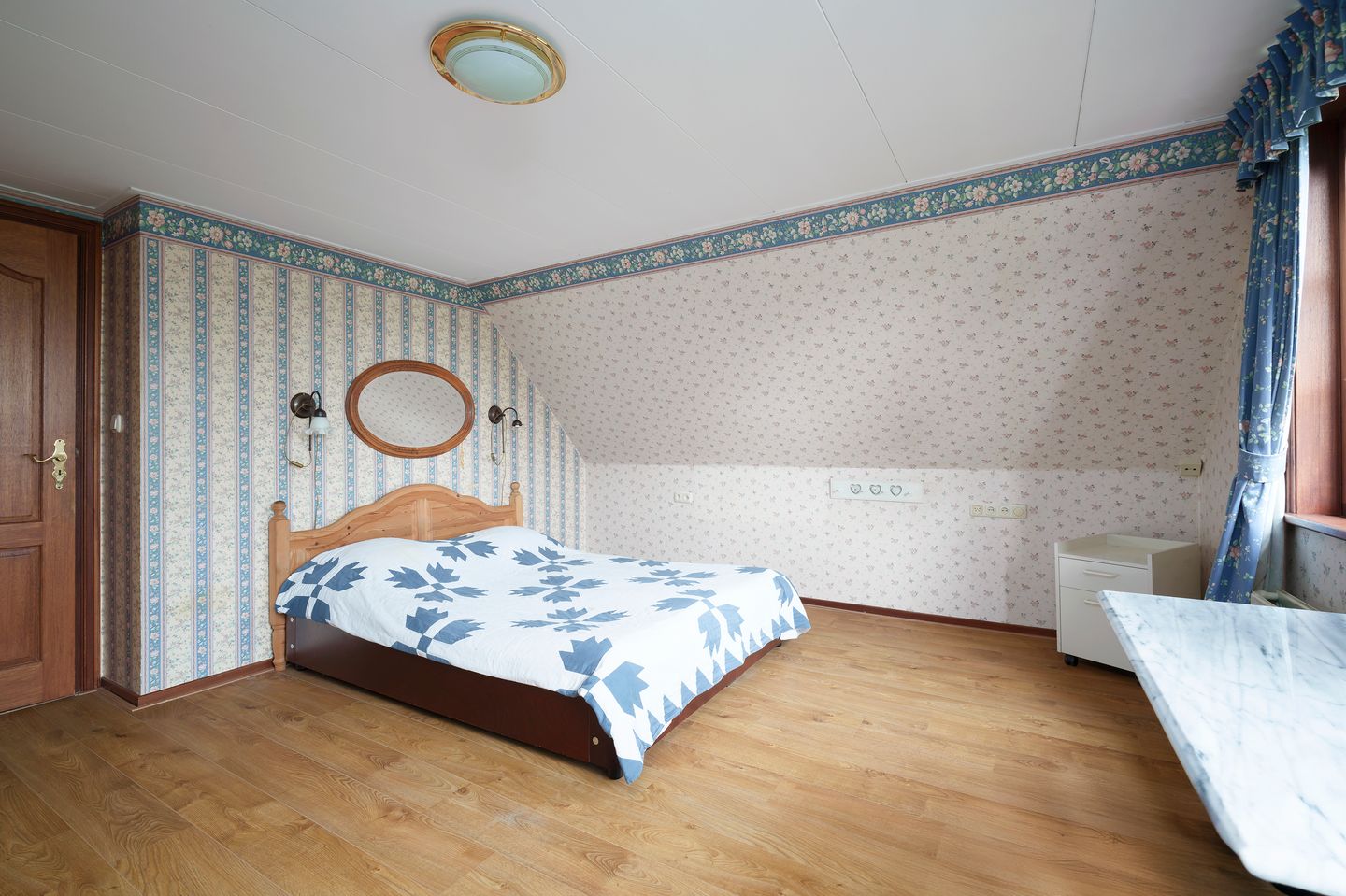 Foto 29 van Den Ilp 103