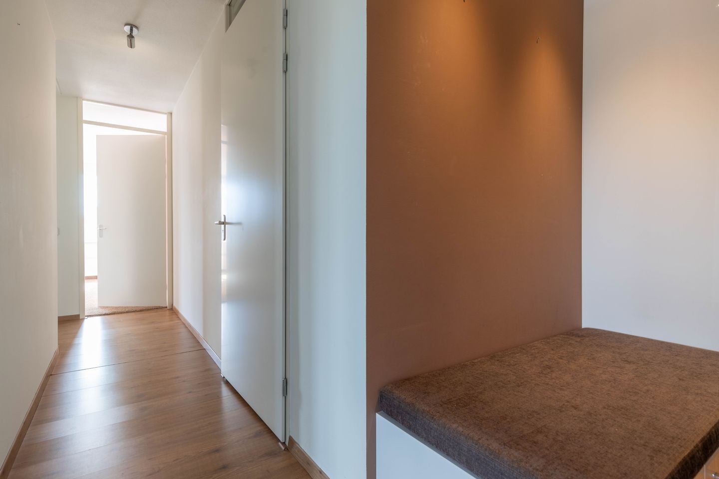 Photo 20 of Leeuwerik 9