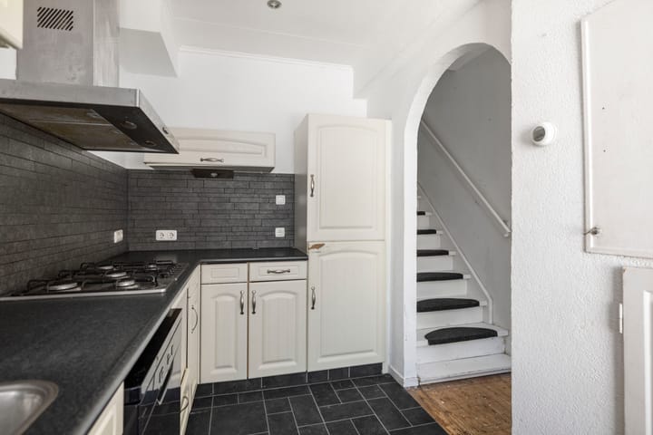 Foto 13 van Burg. Van Marlestraat 47