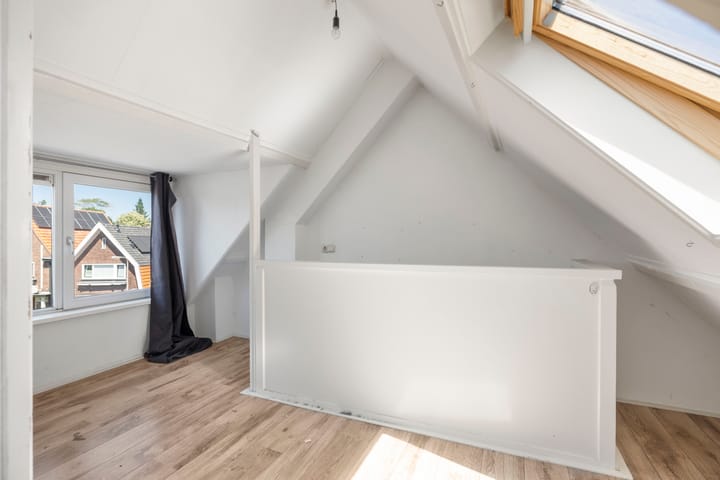 Foto 26 van Burg. Van Marlestraat 47