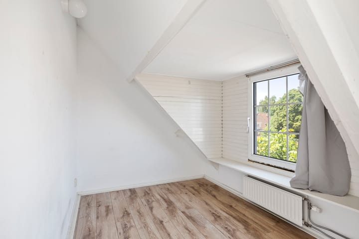 Foto 27 van Burg. Van Marlestraat 47