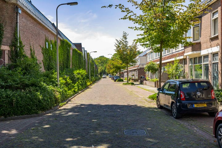 Foto 34 van Burg. Van Marlestraat 47