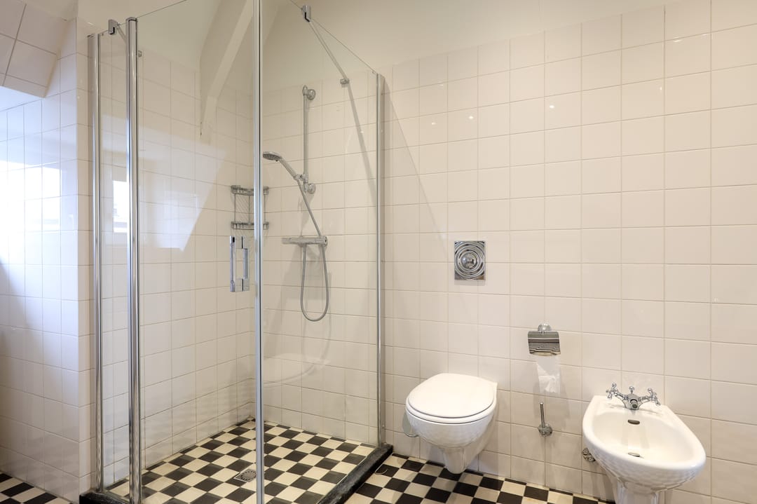 Photo 31 of Van Baerlestraat 28-2