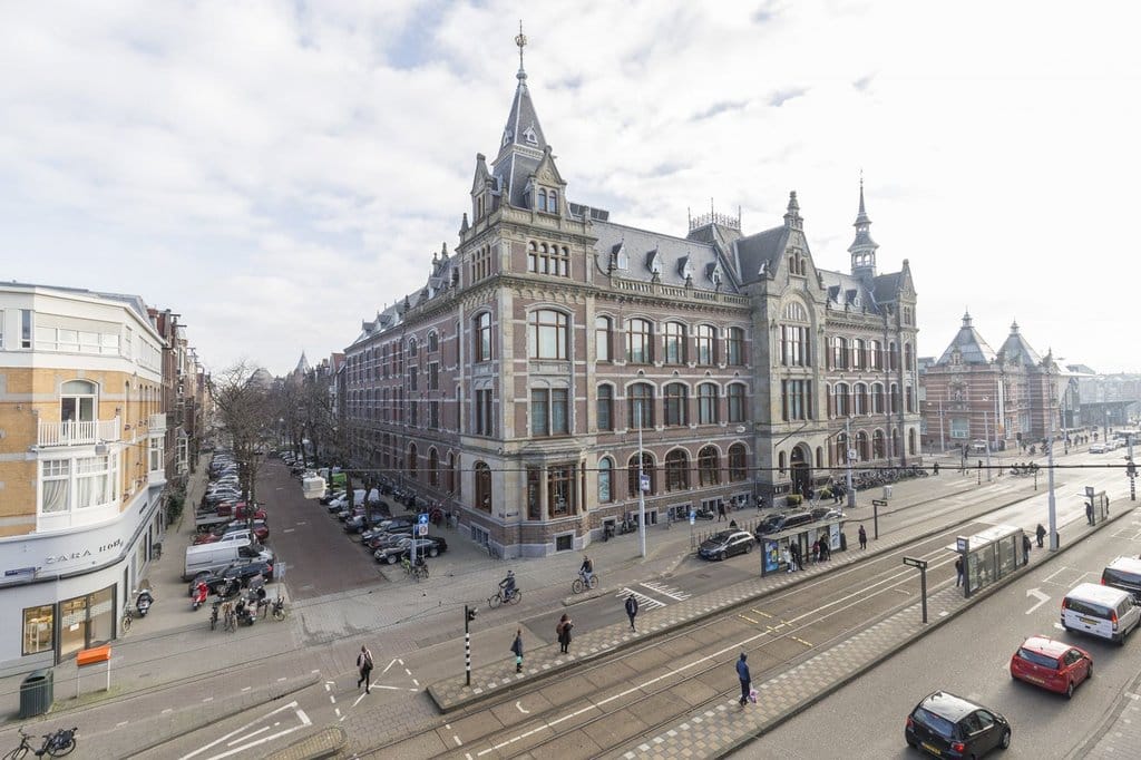 Photo 34 of Van Baerlestraat 28-2