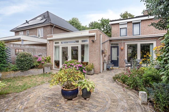 Foto 32 van Beatrixstraat 4