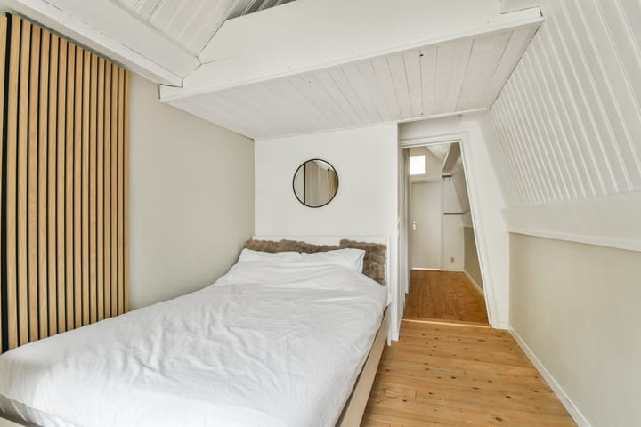 Foto 13 van Raam 111