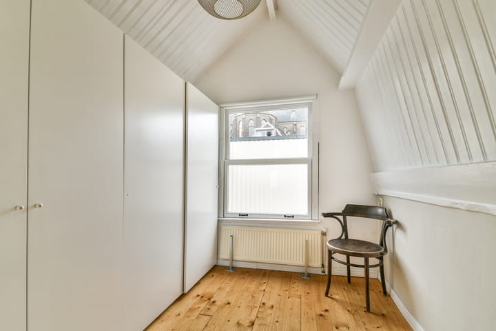 Foto 16 van Raam 111