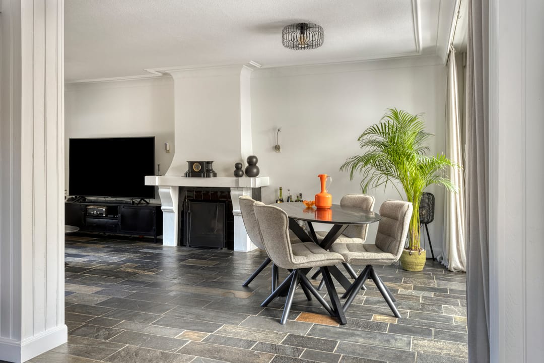 Photo 11 of Helmondsestraat 27