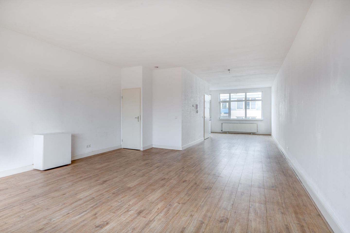 Photo 5 of Bree 27-B02