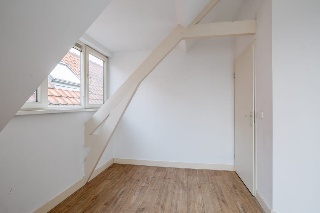 Photo 22 of Bree 27-B02