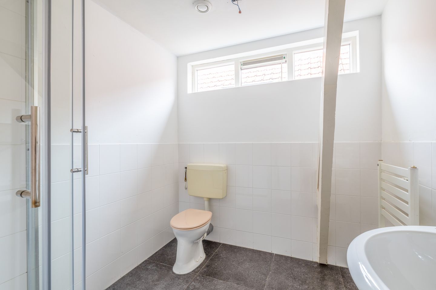 Photo 29 of Bree 27-B02