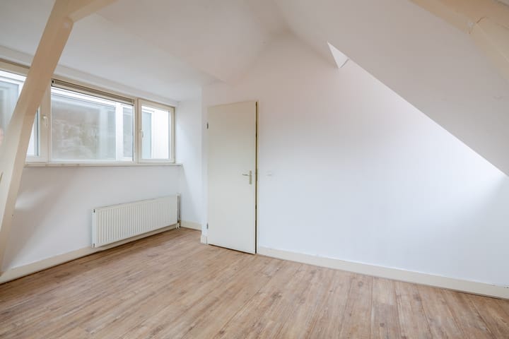 Foto 30 van Bree 27-B02